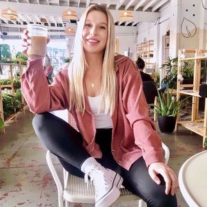 Meet your Posher, Alissa